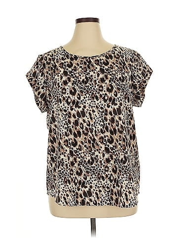 Chico's Short Sleeve T-Shirt (view 1)