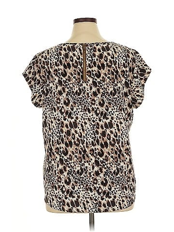 Chico's Short Sleeve T-Shirt (view 2)