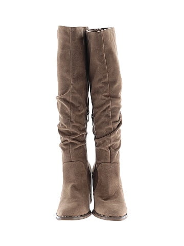 Universal Thread Boots (view 2)