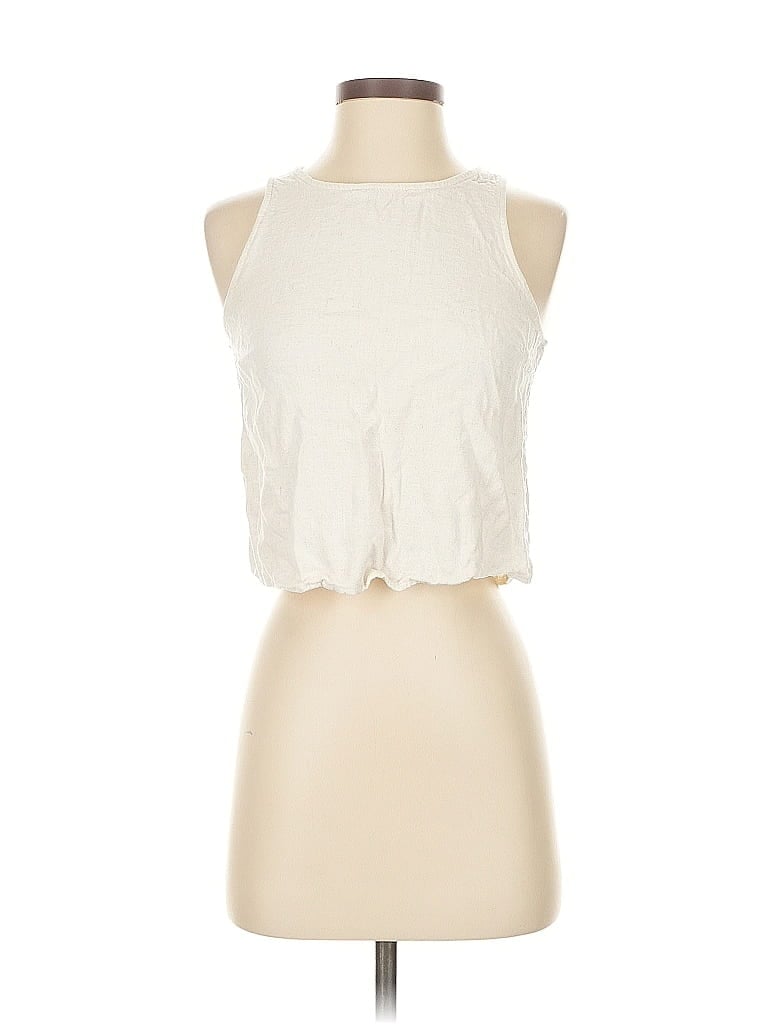 Click to view more detailed imagery on our partner's website Pre-owned Stradivarius Sleeveless Top Ivory Halter Neckline Tops In White