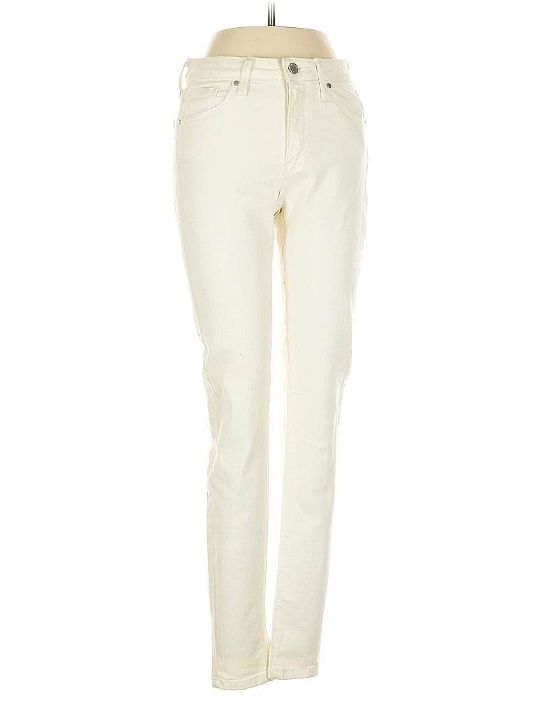 Click to view more detailed imagery on our partner's website Pre-owned Just Black Jeans In White