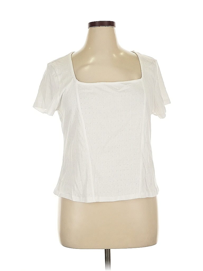 Click to view more detailed imagery on our partner's website Pre-owned Pink Republic Short Sleeve Top White Square Neckline Tops