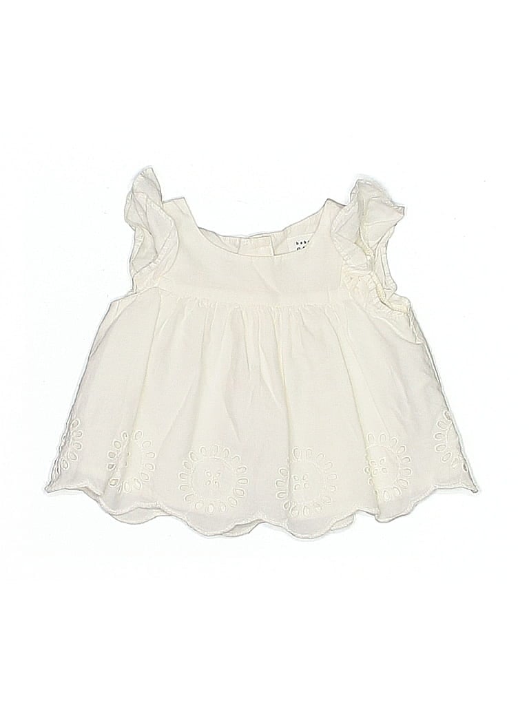 Click to view more detailed imagery on our partner's website Pre-owned Baby Gap Babies' Dress In White