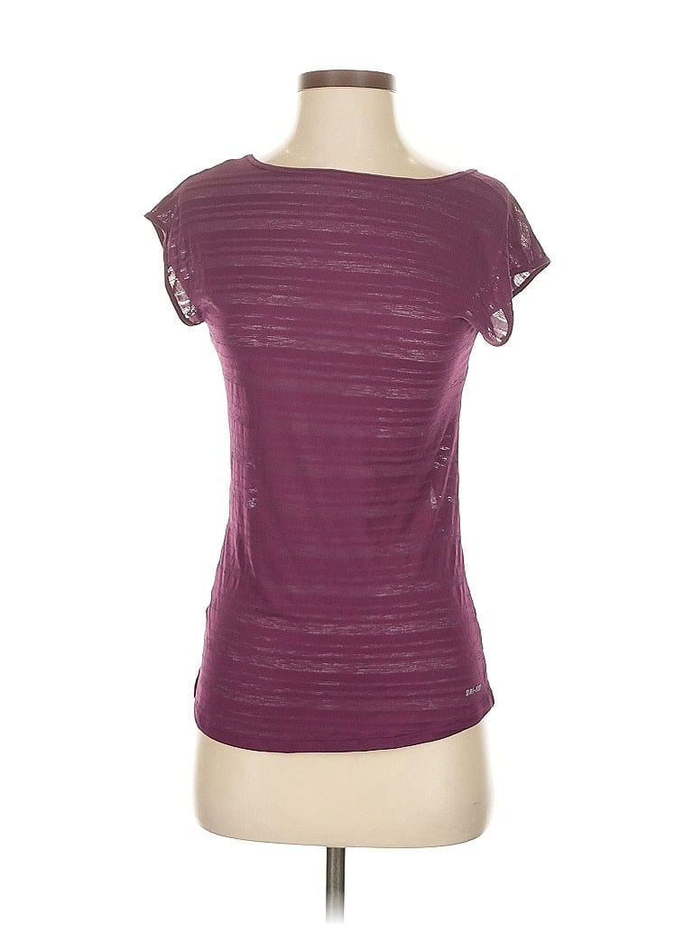 Pre-owned Nike Short Sleeve T-shirt In Burgundy