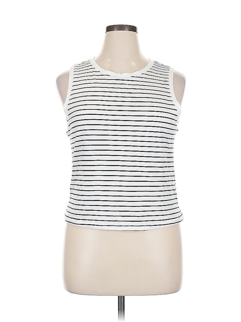 Pre-owned Old Navy Sleeveless T-shirt In White