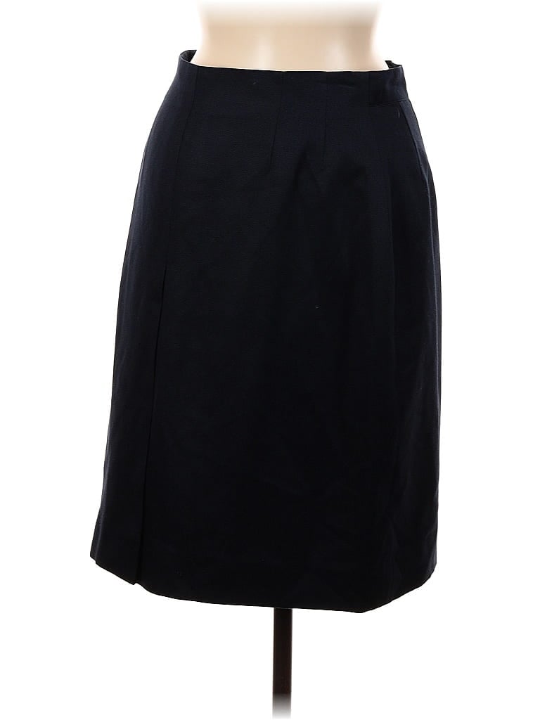 Click to view more detailed imagery on our partner's website Pre-owned Ferragamo Silk Skirt In Black