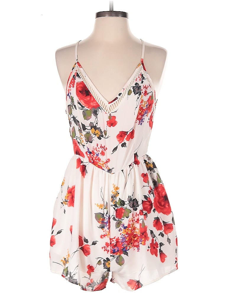 Pre-owned Sienna Sky Romper In White