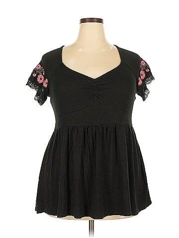 Torrid Short Sleeve Top (view 1)