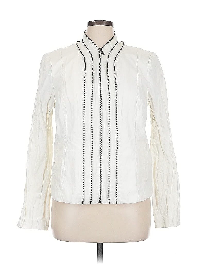 Click to view more detailed imagery on our partner's website Pre-owned Elie Tahari Jacket In White