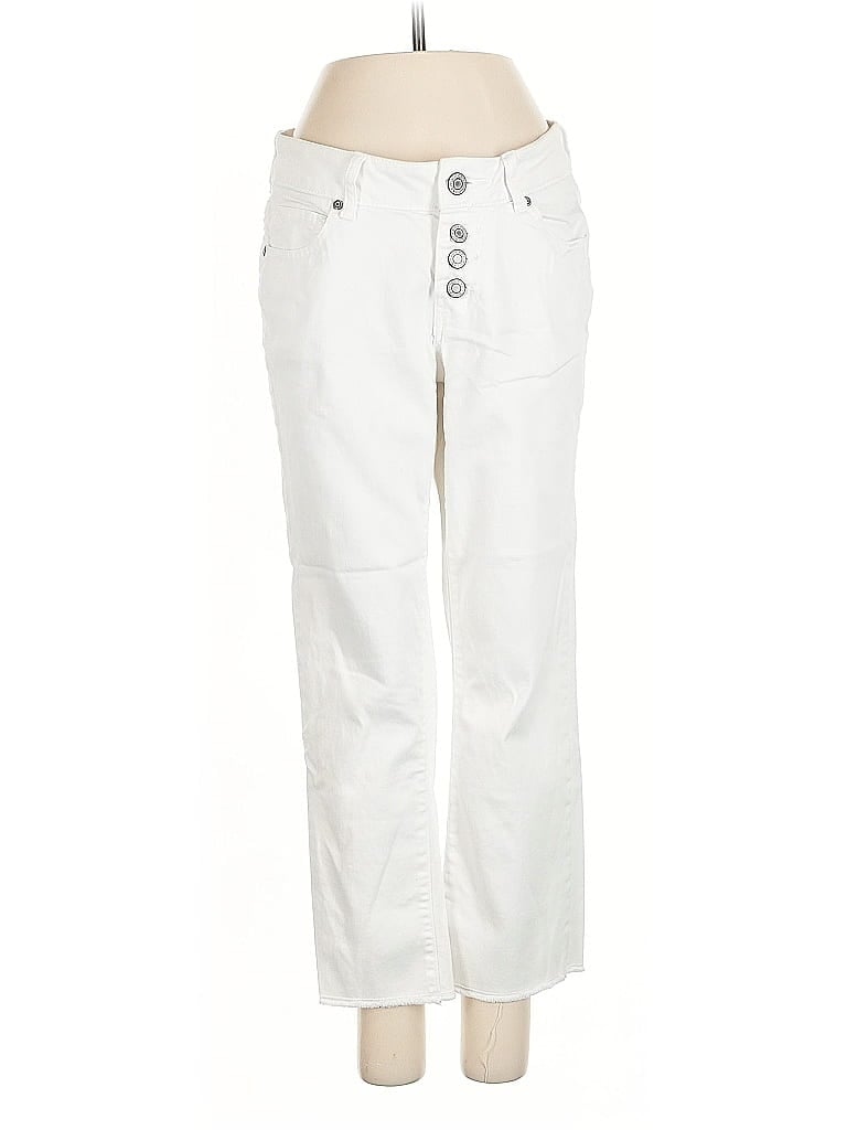 Click to view more detailed imagery on our partner's website Pre-owned Maurices Jeans In White