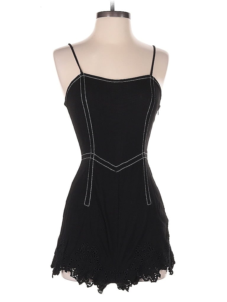 Click to view more detailed imagery on our partner's website Pre-owned Zara Romper In Black