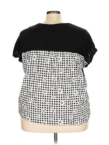Torrid Short Sleeve T-Shirt (view 2)