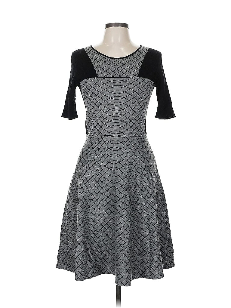 Pre-owned Gabby Skye Casual Dress In Gray