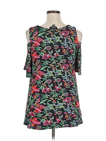 Karen Kane Short Sleeve T-Shirt (view 2)