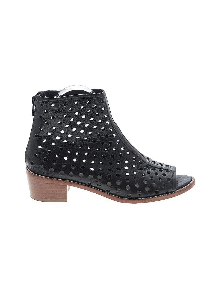 Pre-owned Loeffler Randall Ankle Boots In Black