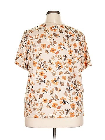 Shein Curve Short Sleeve T-Shirt (view 2)