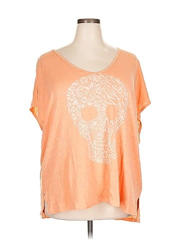 Torrid Short Sleeve T-Shirt (view 1)