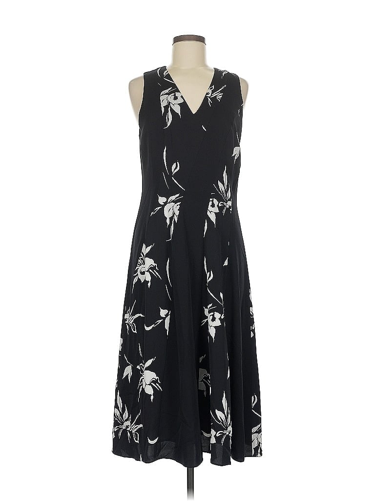 Click to view more detailed imagery on our partner's website Pre-owned Classiques Entier Casual Dress In Black