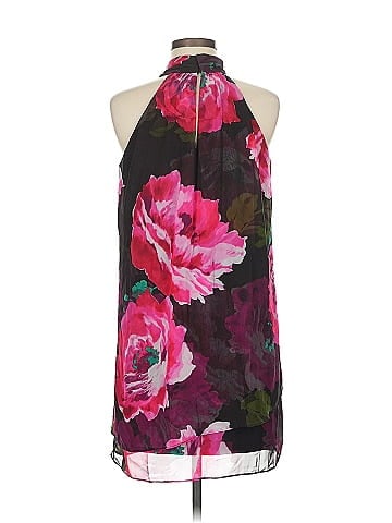London Times Sleeveless Blouse (view 2)