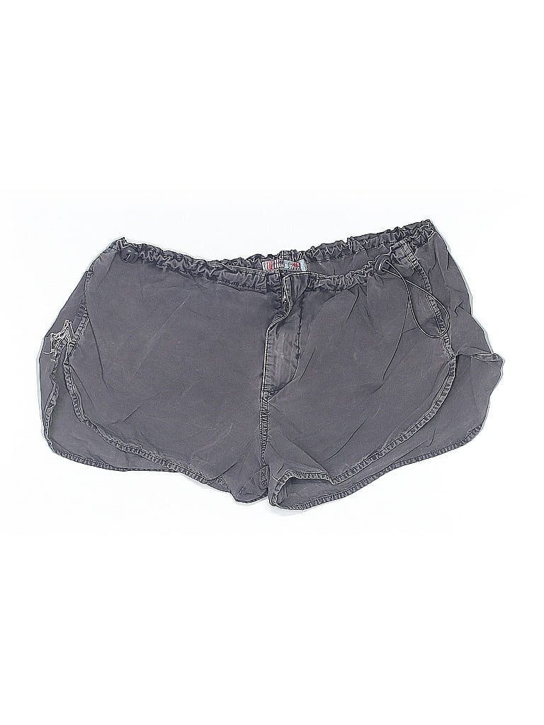 Click to view more detailed imagery on our partner's website Pre-owned Urban Outfitters Shorts In Gray