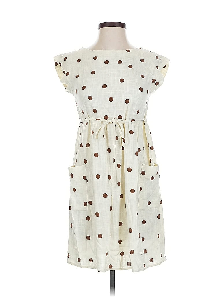 Click to view more detailed imagery on our partner's website Pre-owned Monteau Casual Dress In White