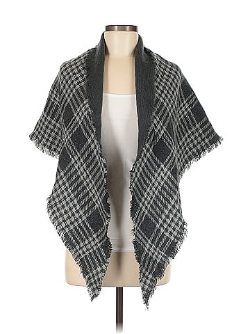 Candie's Wrap (view 1)