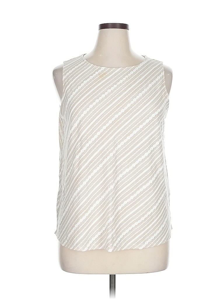 Pre-owned Chico's Sleeveless Blouse In White