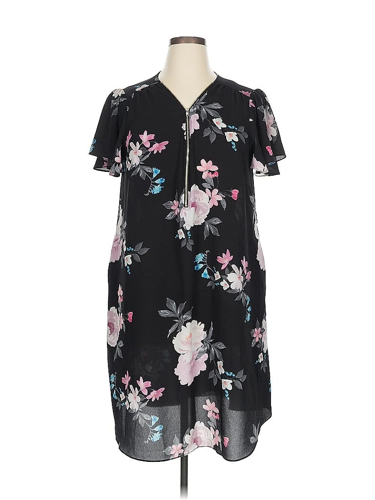 Click to view more detailed imagery on our partner's website Pre-owned City Chic Casual Dress In Black