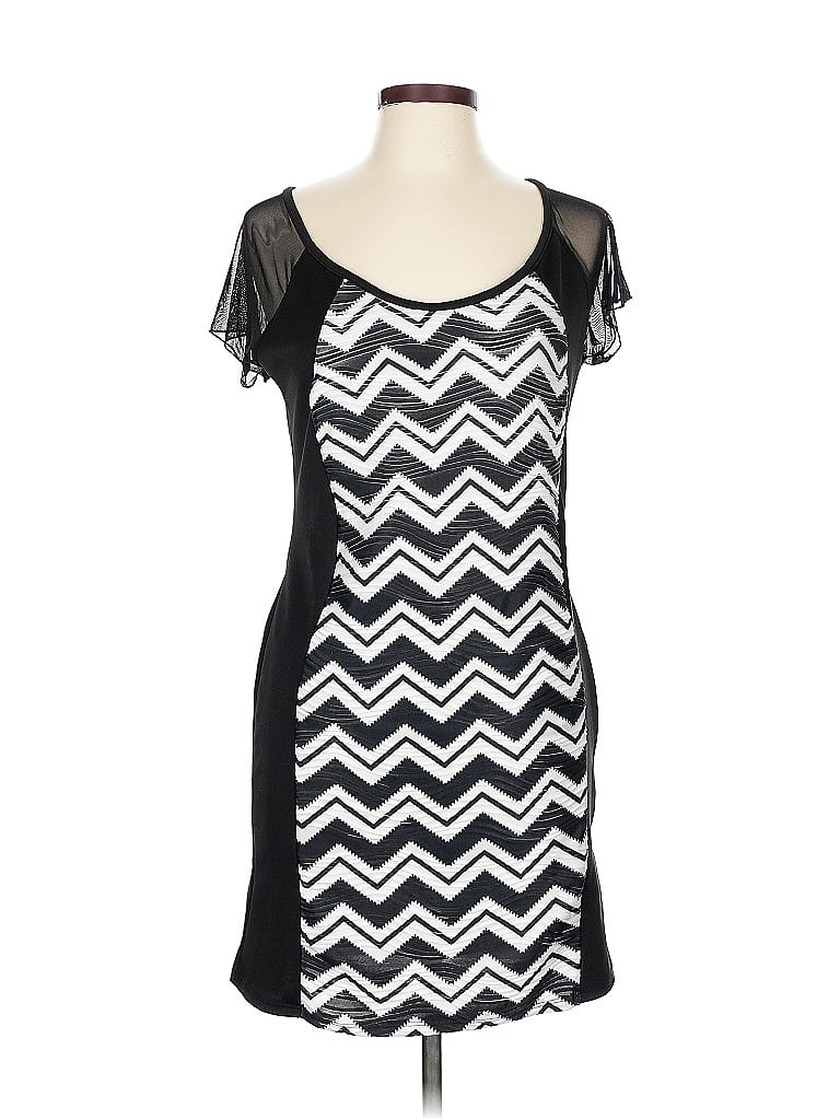 Click to view more detailed imagery on our partner's website Pre-owned Annabelle Casual Dress In Black