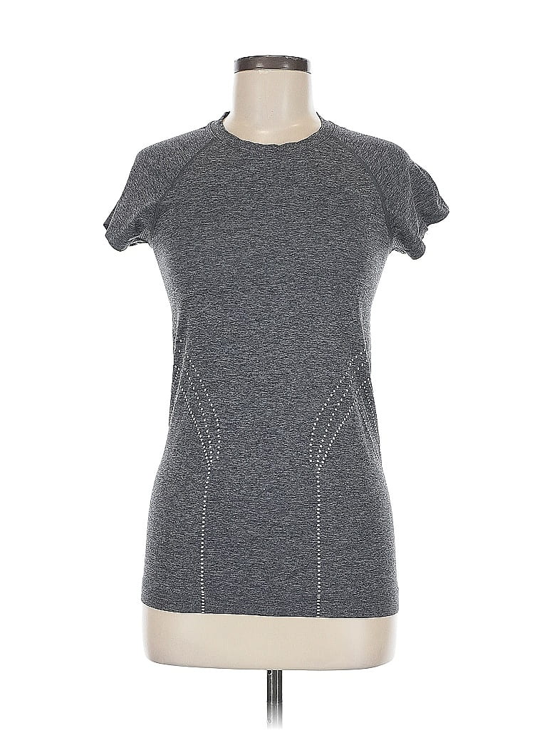 Pre-owned Z By Zella Short Sleeve T-shirt In Gray