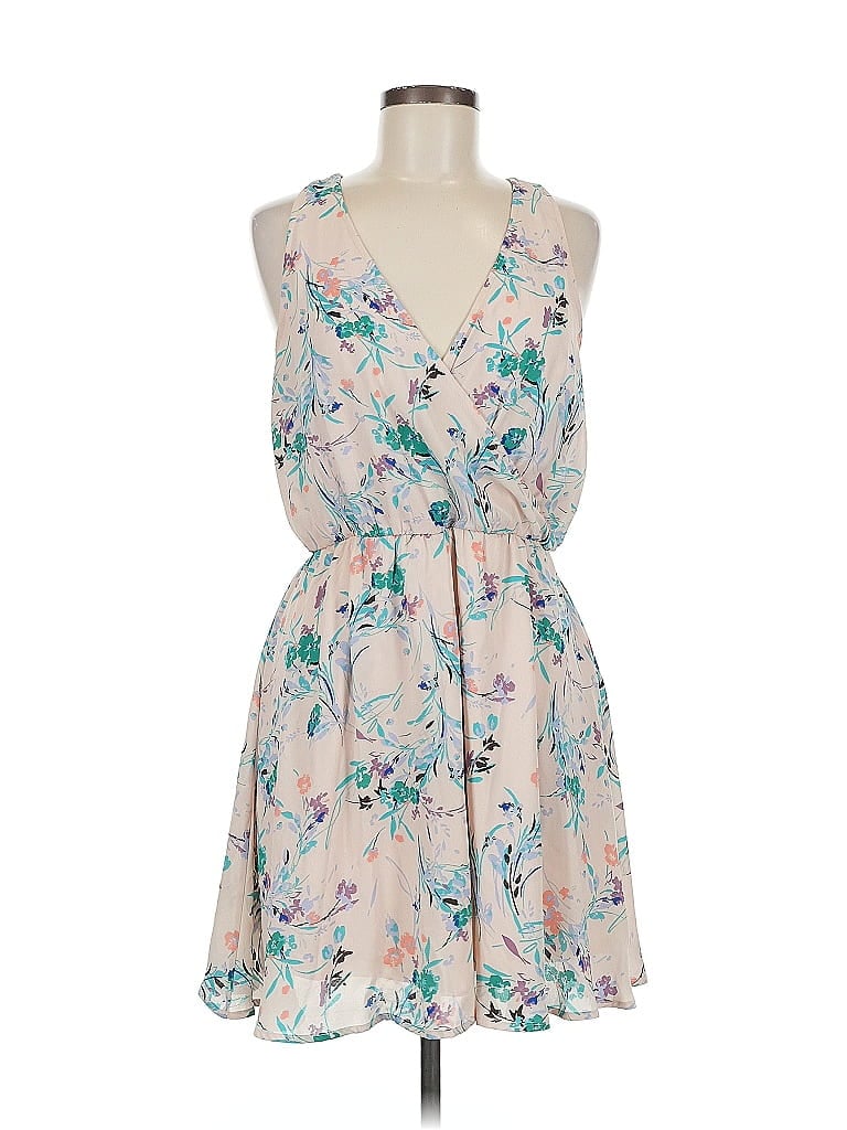 Pre-owned Lush Casual Dress In Gray