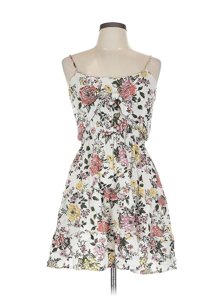 Pre-owned Eyeshadow Casual Dress In White