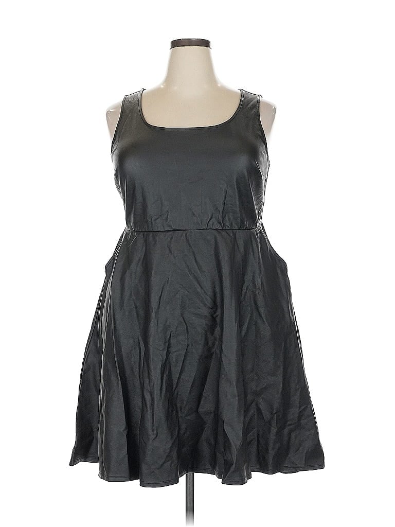Pre-owned Torrid Cocktail Dress In Gray