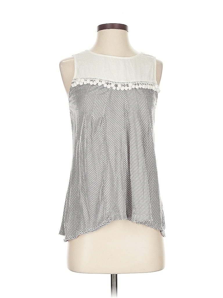 Pre-owned Urban Outfitters Sleeveless Blouse In Gray