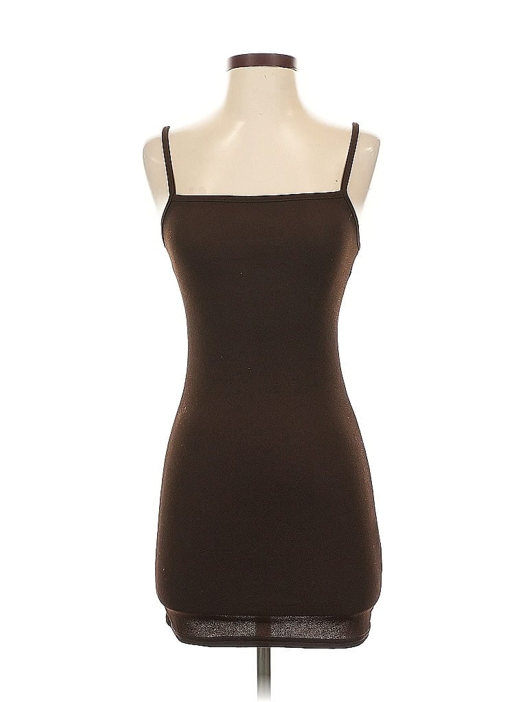Pre-owned Prettylittlething Casual Dress In Brown