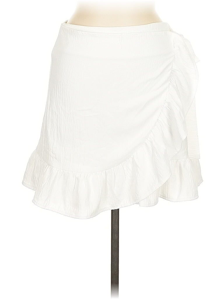 Pre-owned Pink Lily Casual Skirt In White