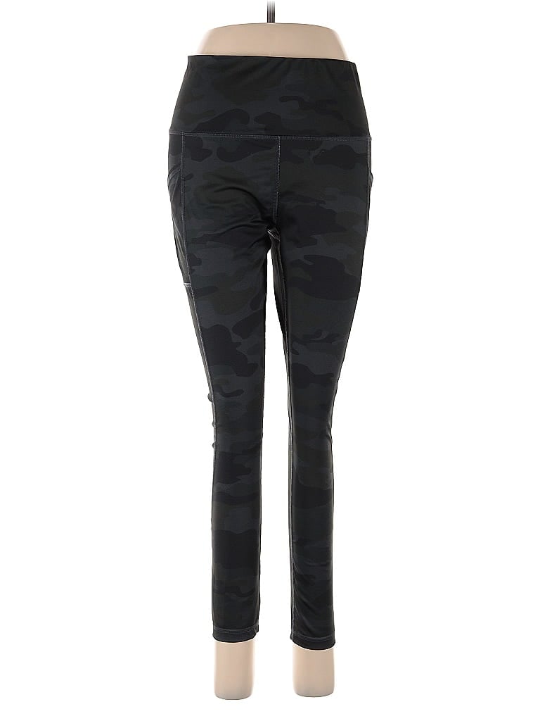 Click to view more detailed imagery on our partner's website Pre-owned Reebok Active Pants In Black