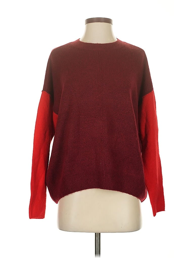 Pre-owned Vince Camuto Pullover Sweater In Red