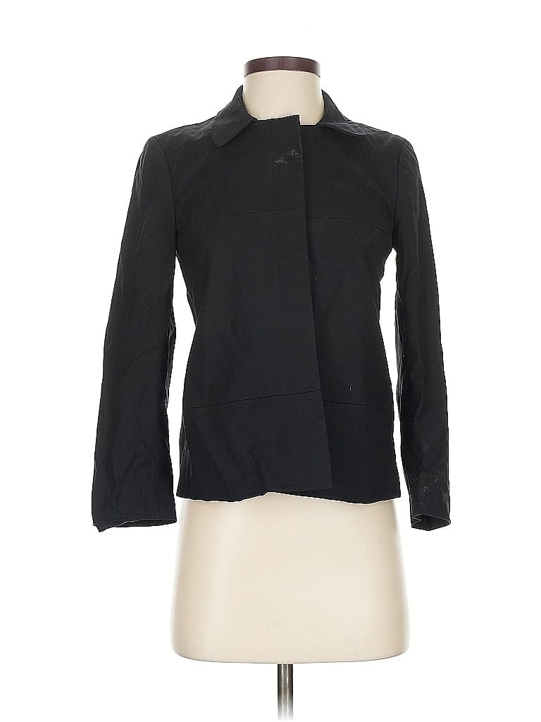 Click to view more detailed imagery on our partner's website Pre-owned Theory Jacket In Black
