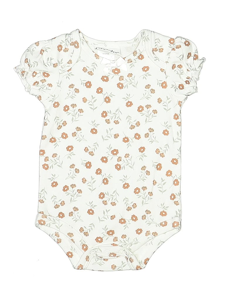 Click to view more detailed imagery on our partner's website Pre-owned Nicole Miller Babies' Short Sleeve Onesie In White