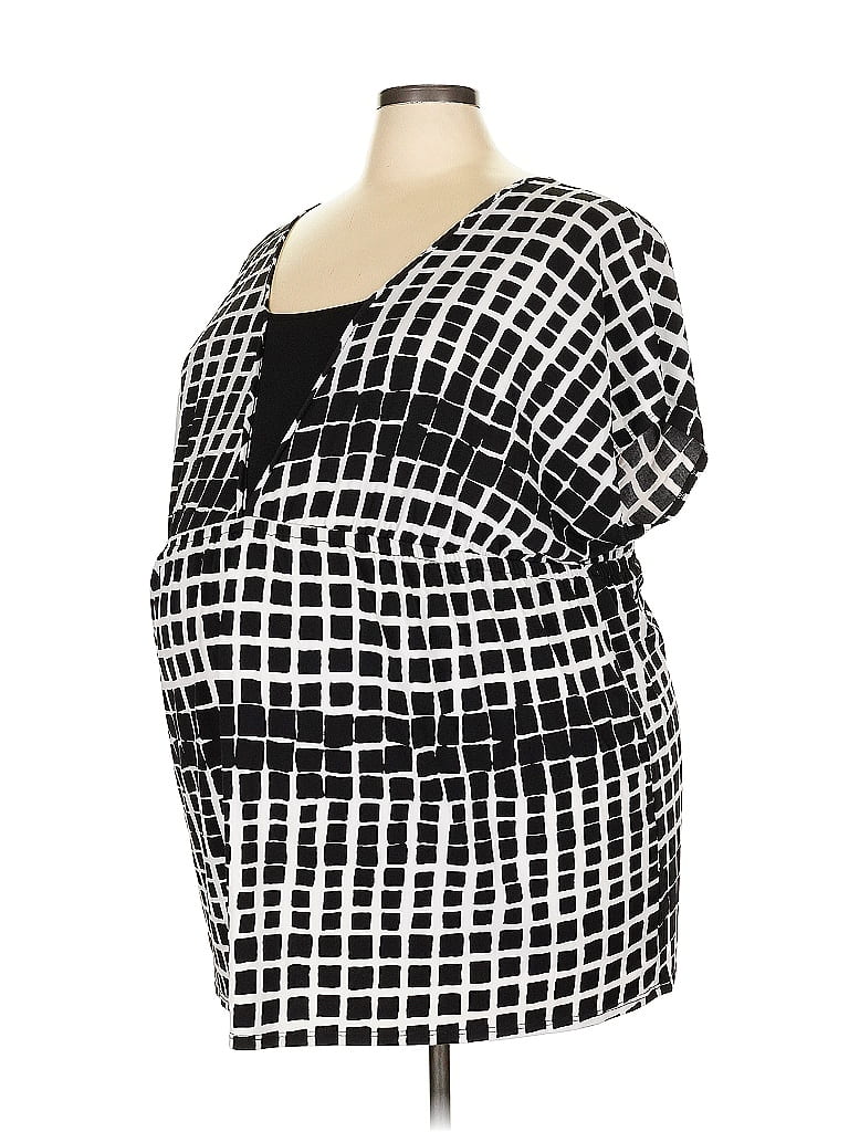 Click to view more detailed imagery on our partner's website Pre-owned Motherhood Kimono In Black