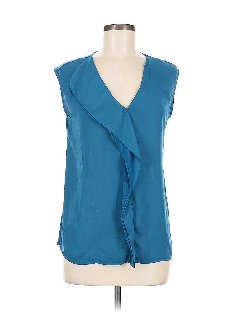 Pre-owned Halogen Sleeveless Blouse In Blue
