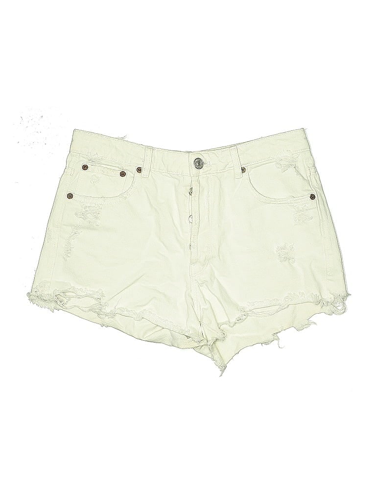 Click to view more detailed imagery on our partner's website Pre-owned Zara Shorts In White