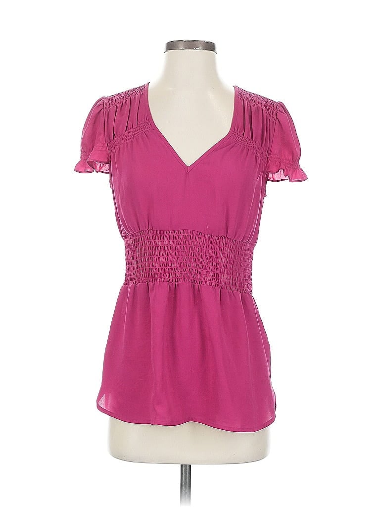 Click to view more detailed imagery on our partner's website Pre-owned Banana Republic Short Sleeve Blouse In Pink