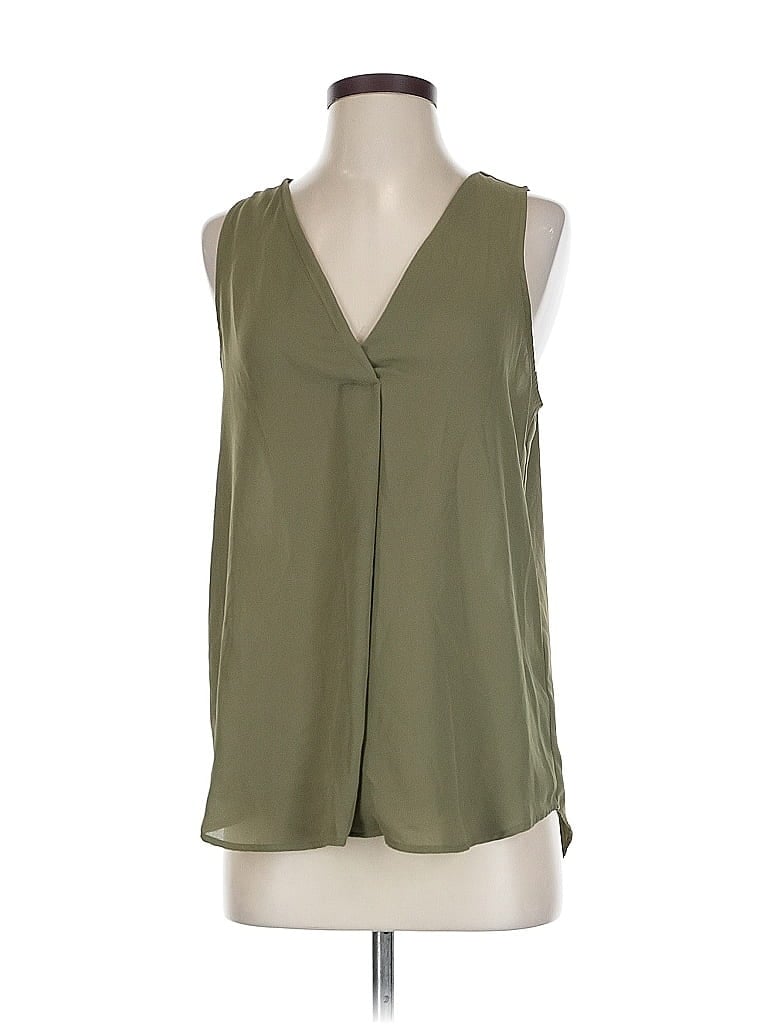 Click to view more detailed imagery on our partner's website Pre-owned Banana Republic Sleeveless Blouse In Green