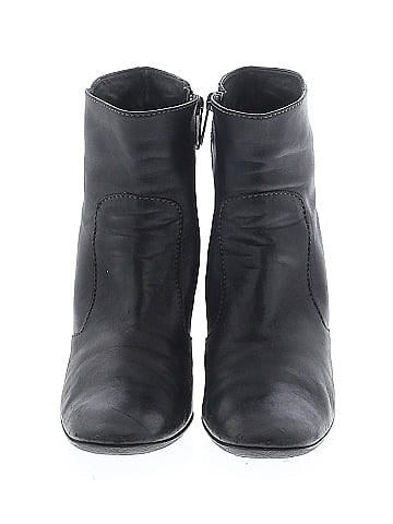 Tod's Ankle Boots (view 2)