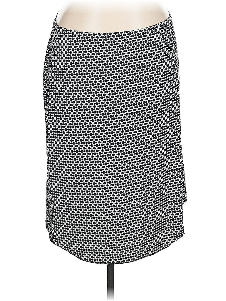 Click to view more detailed imagery on our partner's website Pre-owned New York And Company Formal Skirt In Gray