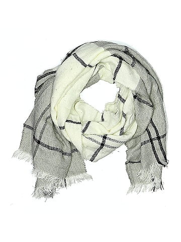 Marcus Adler Scarf (view 1)