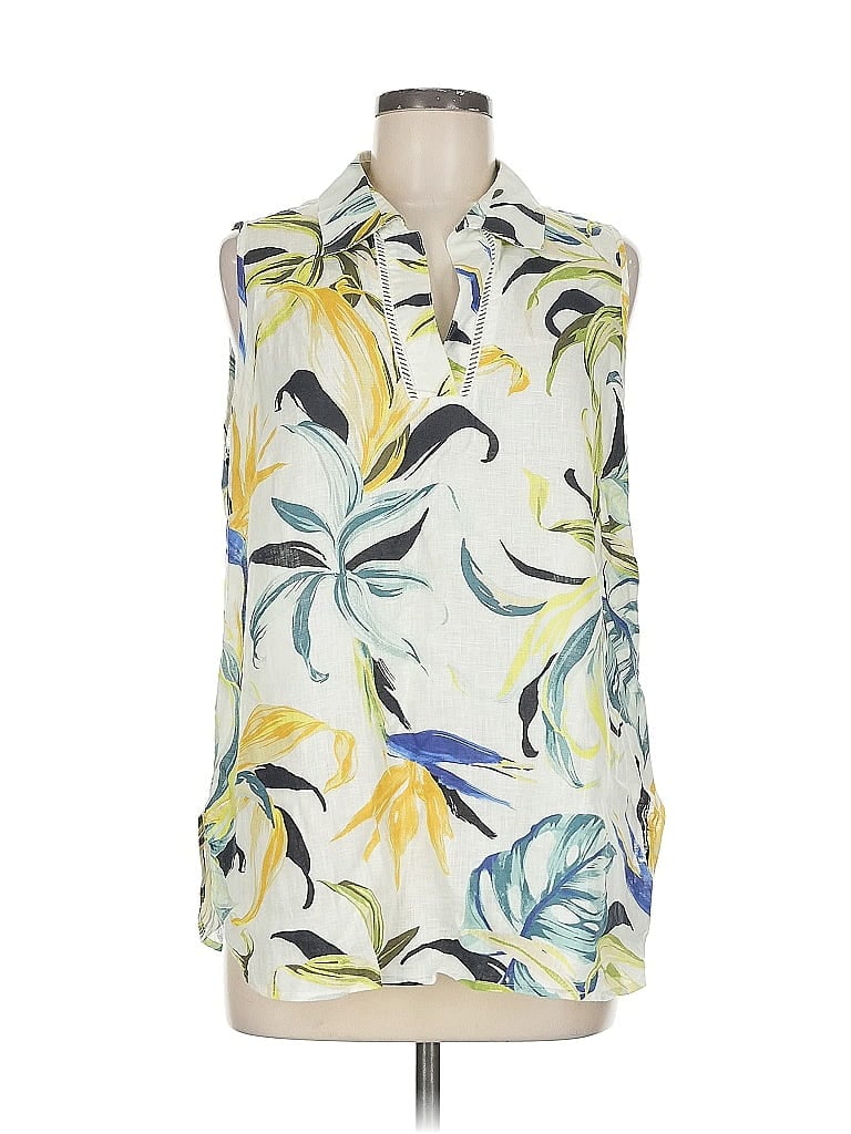 Pre-owned Chico's Sleeveless Blouse In White