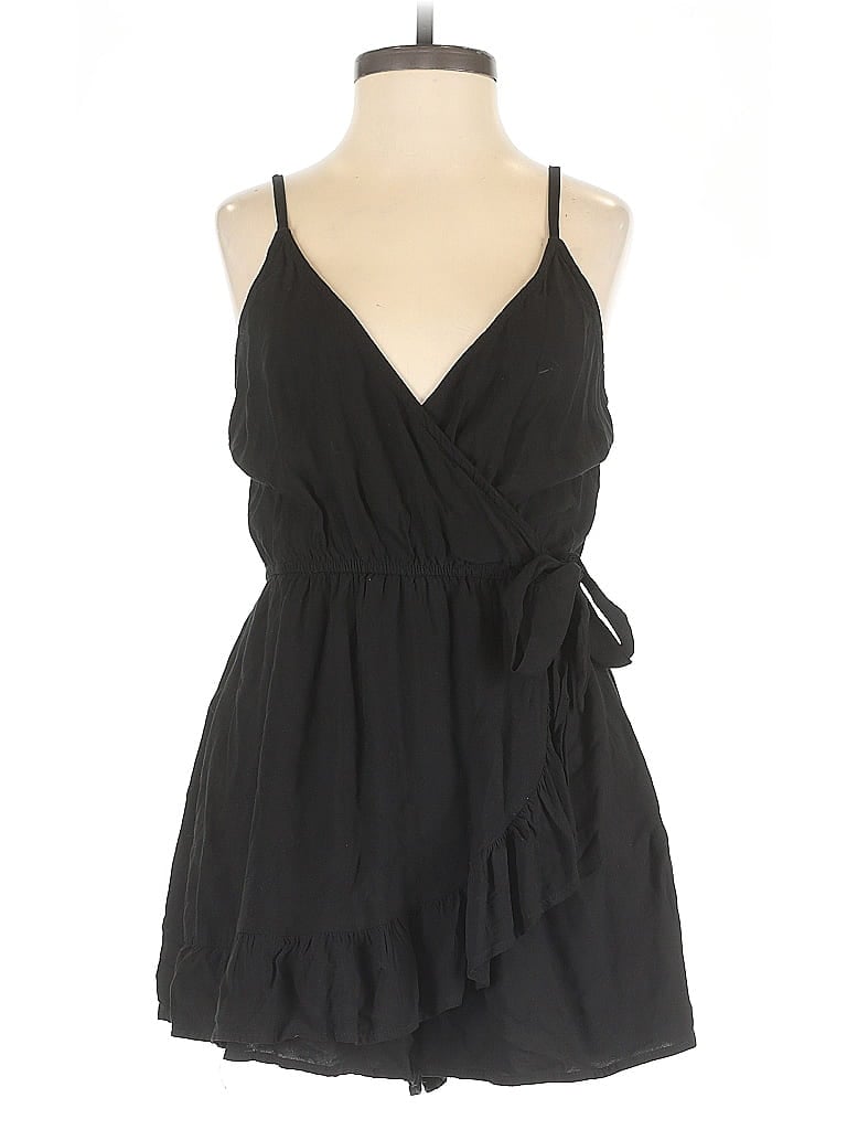 WILD FABLE Pre-owned Romper In Black